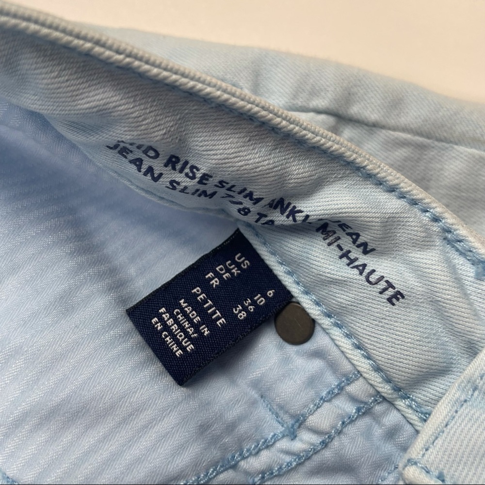 Lands’ End Mid Rise Slim Ankle Jeans Light Wash - Picture 8 of 8